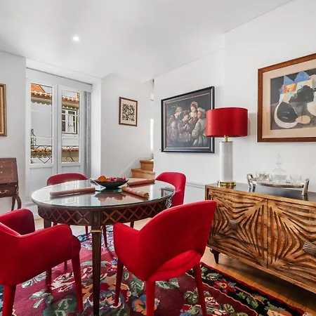 لشبونة رنتالز تشيادو *