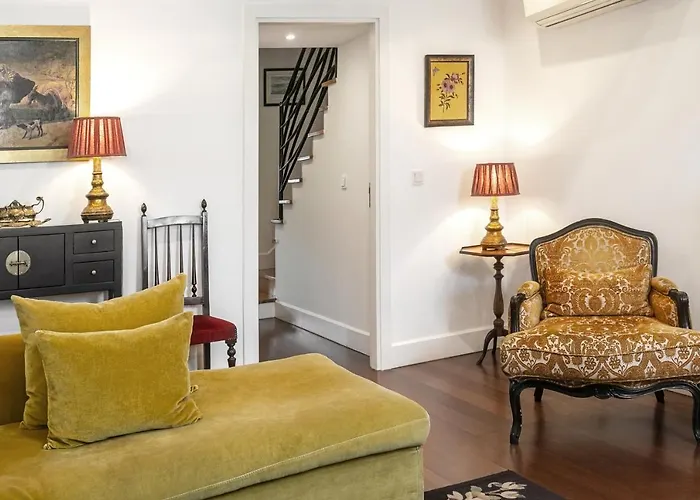 Chiado Apartment *