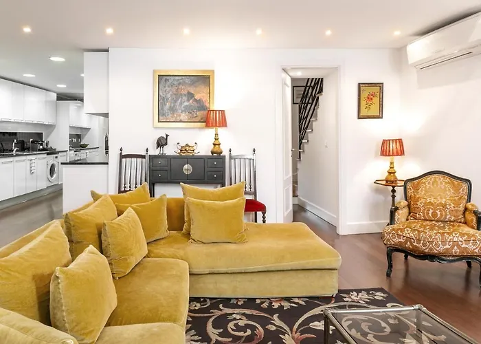 Chiado Apartment *
